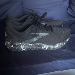 Brooks Ghost 16 Black Running Shoes